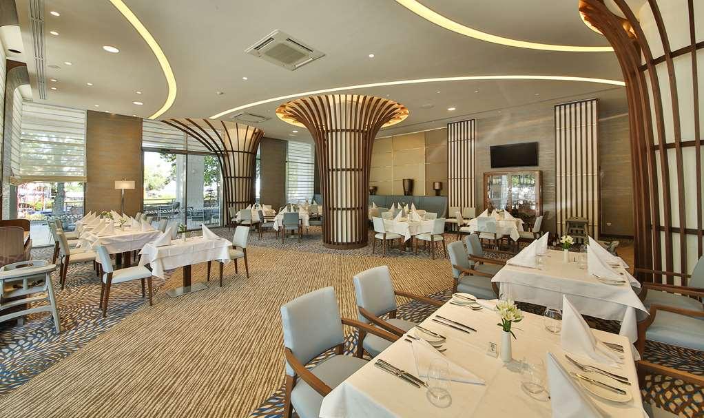 Maritim Hotel Paradise Blue 알베나 레스토랑 사진