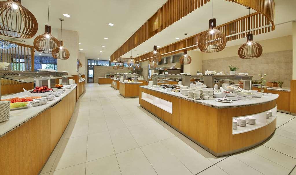 Maritim Hotel Paradise Blue 알베나 레스토랑 사진