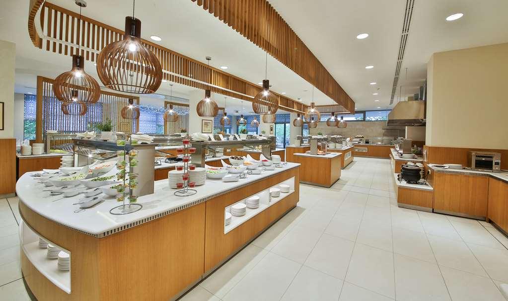 Maritim Hotel Paradise Blue 알베나 레스토랑 사진