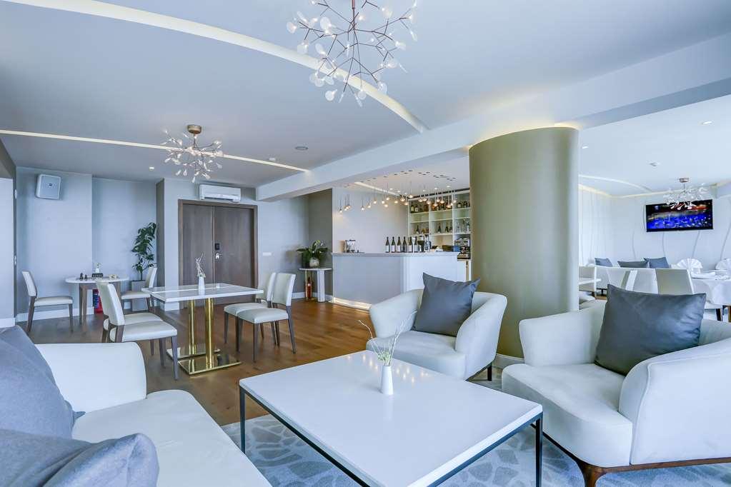 Maritim Hotel Paradise Blue 알베나 레스토랑 사진