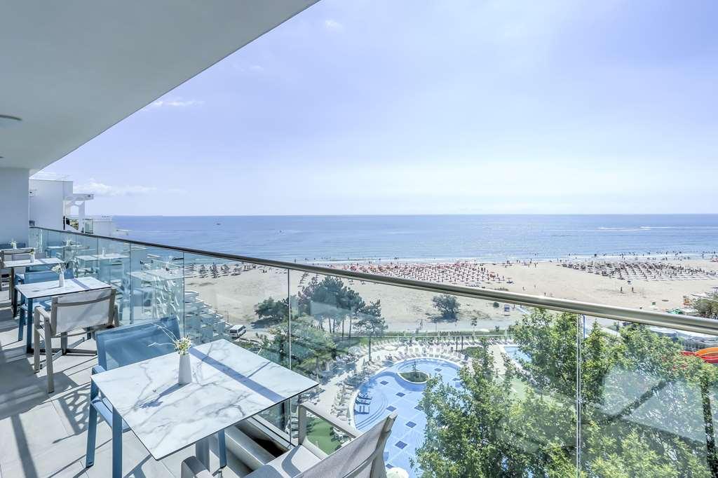 Maritim Hotel Paradise Blue 알베나 레스토랑 사진